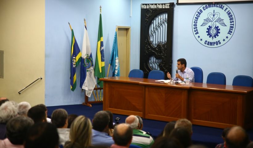 Rafael Diniz apresentou suas propostas de governo durante encontro com entidades de classe.