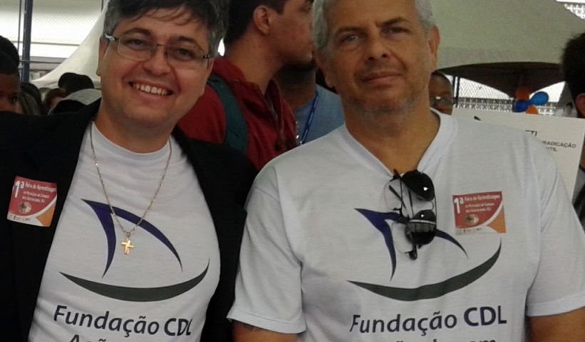 Anderson Esteves (Coordenador Técnico da Fundação CDL) e Marcelo Arêas (Presidente da Fundação CDL) marcam presença na 1ª Feira de Aprendizagem no Município de Campos dos Goytacazes