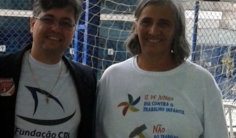 Anderson Esteves (Coordenador da Fundação CDL) e Dra Sueli Teixeira Bessa (Procuradora do Ministério Público do Trabalho) comemoram a 1ª Feira de Aprendizagem no Município de Campos dos Goytacazes/RJ